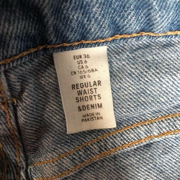 H&M Girl’s Shorts Denim Jeans Blue Washed Size 6 - Picture 3 of 13